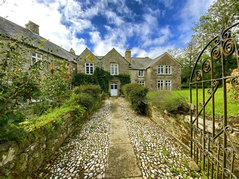 7 Bedroom Detached House For Sale In Cornwall