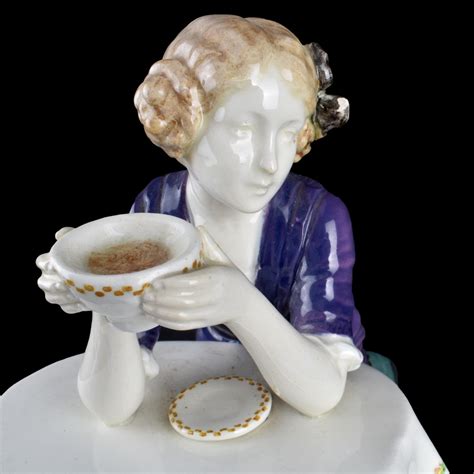 Absolutely stunning art deco porcelain figure of a woman by rosenthal, circa 1907 to 1933. Antique Goldscheider Art Deco Porcelain Figurine | Kodner Auctions