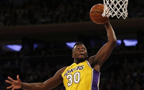 This is the best julius randle page! Lakers Exit Interviews 2018: Julius Randle Hopeful To Re ...