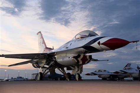 F 16 Thunderbird Aircraft Aviation Fighting Falcon Jet Airplane