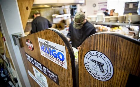 Shooters Grill A Gun Themed Restaurant In Colorado Old Discussions
