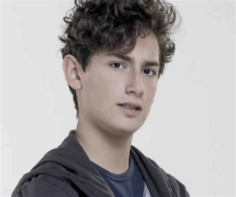 Emilio osorio, en 2013, con sólo once años de edad, hizo su debut en la pantalla pequeña . Rechazan a Emilio Osorio en La Voz