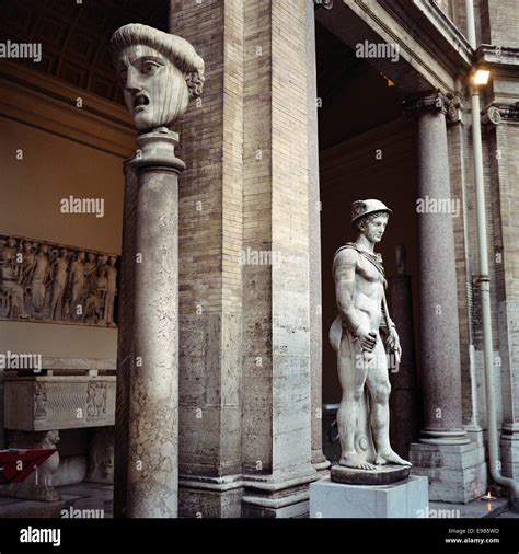 Roma Italia Museos Vaticanos Estatuas En El Cortile Ottagono El