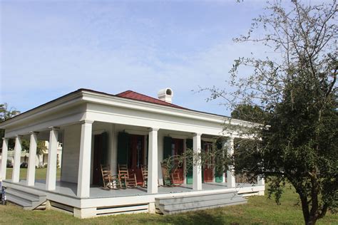 Last Home of Jefferson Davis, Last Resting Place of Samuel Emory Davis | Jefferson davis 