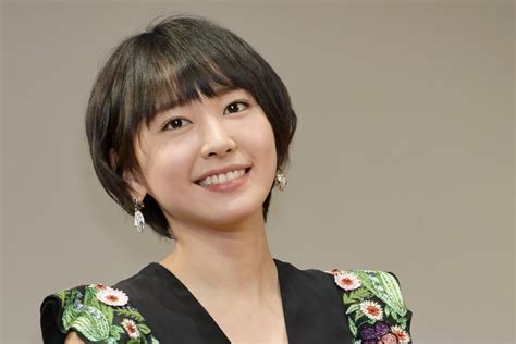 Jun 18, 2021 · 星野源（40才）と新垣結衣（33才）が結婚を発表したことも彼の背中を押したようだ。菅田はドラマ『miu404』（tbs系）で星野と共演しており、プライベートでも交流がある。『コントが始まる』の撮影中に結婚のニュースを知って驚いたという菅田。 新垣結衣結婚で要警戒？「ガッキーショック」に戦々恐々と ...