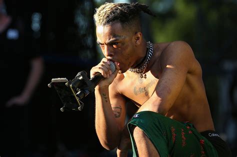 Xxxtentacion S Mom Reveals His Girlfriend Is Pregnant With His Baby