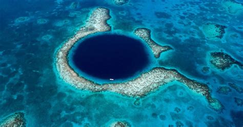 Belizes Grand Wonder The Great Blue Hole Sightseeing Belize