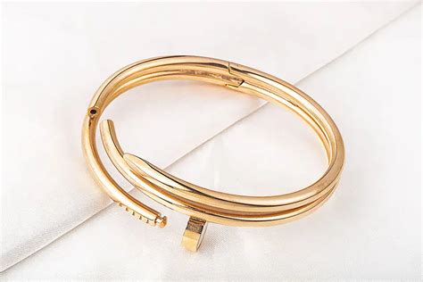 Custom Jewelry Fashion 18k Gold Plated Nail Bracelets Stainless Steel