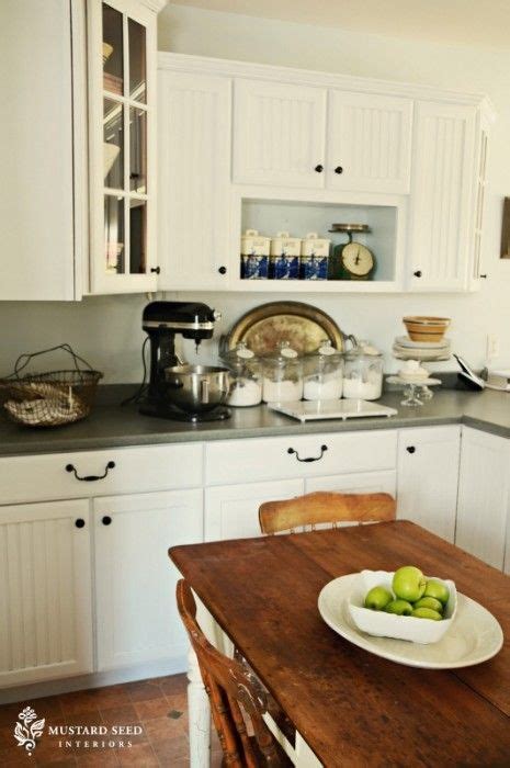 It's important to use even strokes and finish back into the wet primer. painting kitchen cabinets: info on additive to put in oil ...