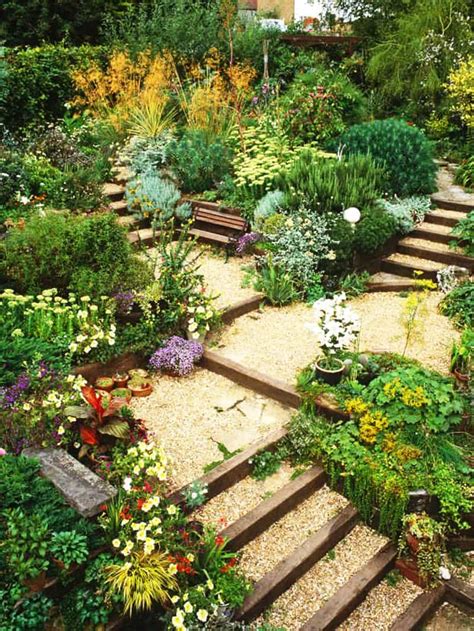50 Landscaping Ideas For A Sloped Side Yard Pics Garden Design