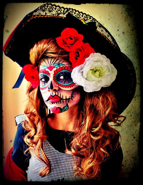 Pin On Halloween Día De Los Muertos Or Day Of The Dead Face Painting