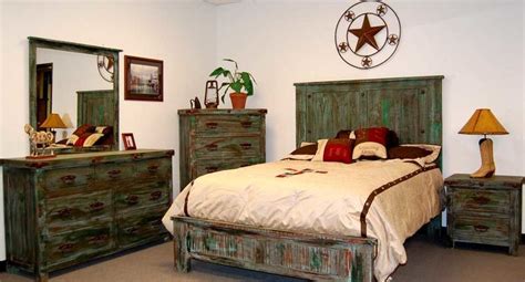 Find and save 36 bedroom reclaimed wood walls ideas on decoratorist. Pin on Southwestern Rustic Bedroom Furniture Sets