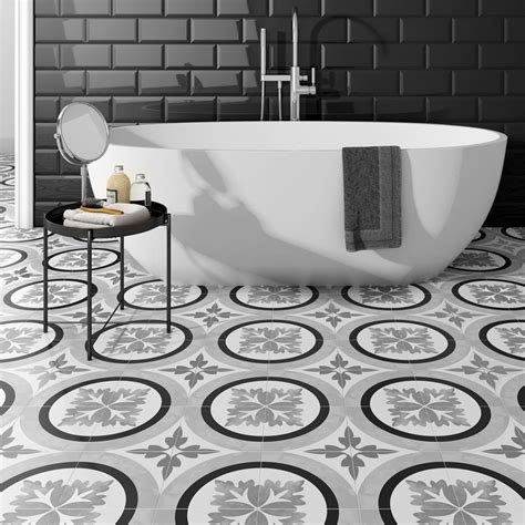 Victorian Black and White Tiles - Charlbury | Victorian Plumbing
