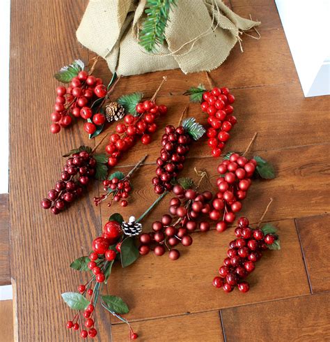 Best Christmas Berry Decoration Ideas House Tipster
