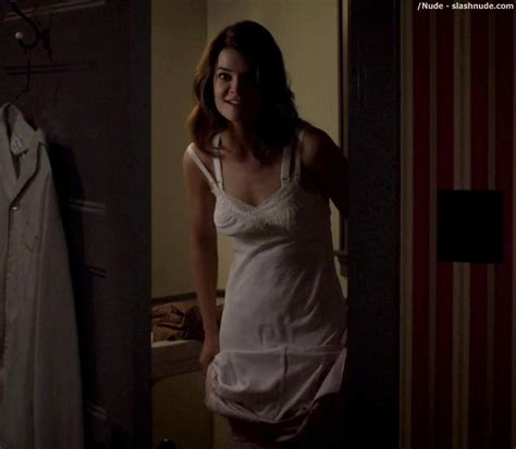 Betsy Brandt Topless On Masters Of Sex Photo Nude