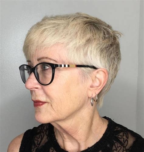 Short Hairstyles For Over 50 With Glasses 2020 Short Messy Hairstyles