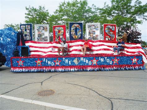 Props and decorations are often necessary for the evening shows, but the most important element of your float. Patriotic Veteran Float #patriotic #america #parades #paradefloat #redwhiteblue | Christmas ...