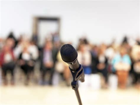 Top 8 Tips To Overcome Your Fear Of Public Speaking Si