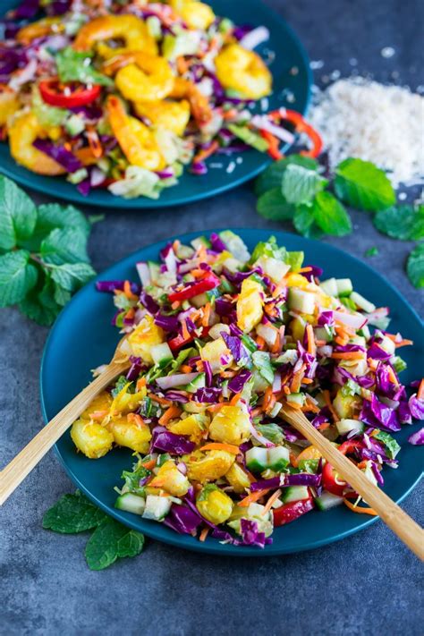 Thai recipe for hot and sour shrimp salad (pla goong / plaa kung) with roasted chili this spicy thai salad uses lemongrass and mint to add a characteristic flavor to this dish. Thai Chopped Salad with Lemongrass Ginger Shrimp
