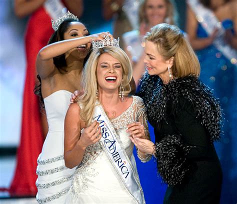 Teresa Scanlan From Nebraska Was Crowned As Miss America