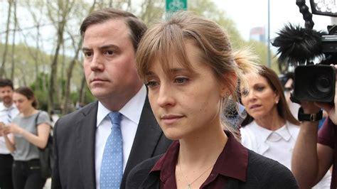 Smallville Actress Allison Mack Admits Blackmailing Women Into Sex Cult Ents And Arts News Sky