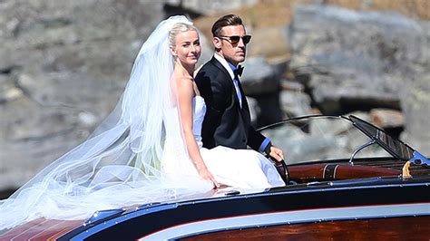 Julianne Houghs Wedding Dress — Marries Brooks Laich In Marchesa Hollywood Life