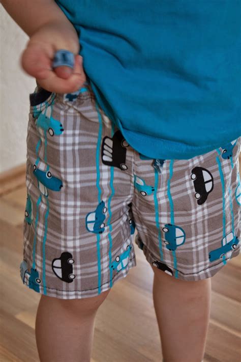 Maybe you would like to learn more about one of these? Frau Locke näht: Kids Shorts | Nähen jungs freebook, Hosen ...