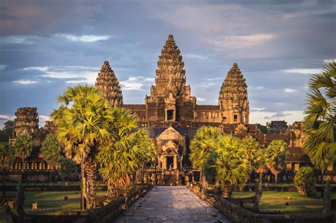 where is angkor wat visitor s information