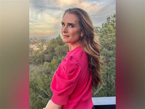 Brooke Shields Documentary Pretty Baby Gets Standing Ovation At