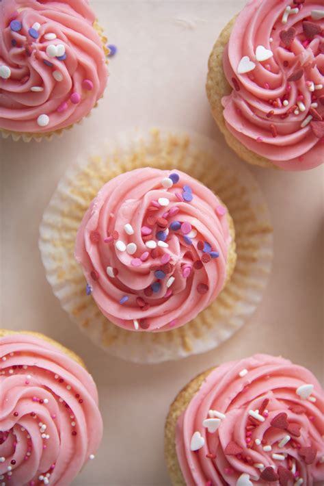 Pink Vanilla Vanilla Cupcakes Sweet Recipeas Vanilla Cupcakes Pink