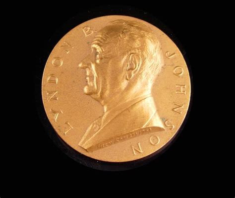 1963 lyndon b johnson medal huge medallion inauguration etsy lyndon b johnson vintage
