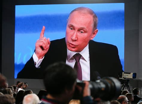 Putin Predicts Economic Recovery But Warns West Against Pressuring