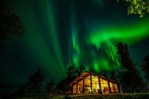 How And Where To See Northern Lights In Canada Arctic Lodges