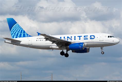 N814ua United Airlines Airbus A319 131 Photo By Martin Oswald Id