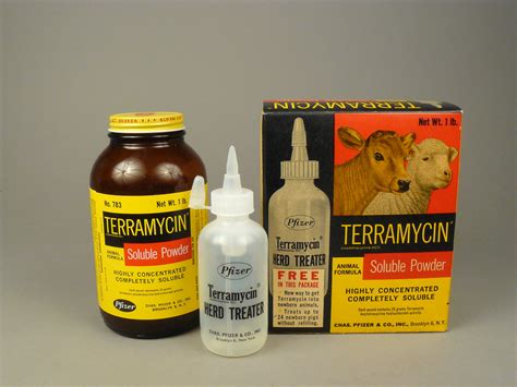 Terramycin Soluble Powder Smithsonian Institution