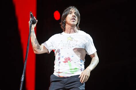 Red Hot Chili Peppers Cancel Another Gig As Frontman Anthony Kiedis