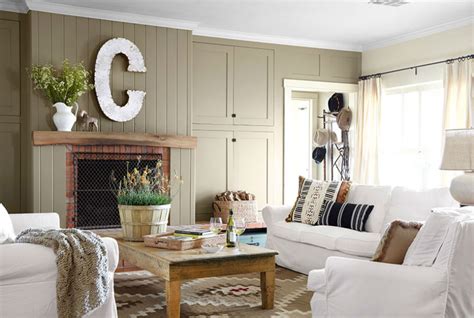 Cream walls and patterned curtains 54eb59d6d4afa_-_eep-in-the-heart-of-texas-living-room ...