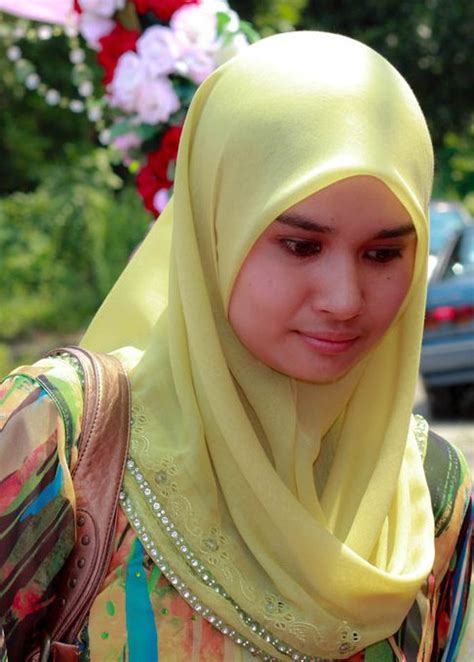 Thestalker WOW Awek Gadis Melayu Lucah Bogel Tetek Seksi Tudung Seksi Ketat Skodeng