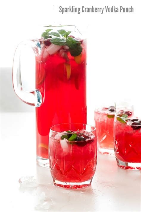 Champagne is inevitable, but gin and coffee liqueur are everywhere too this christmas. Sparkling Cranberry Vodka Punch | Boulder Locavore
