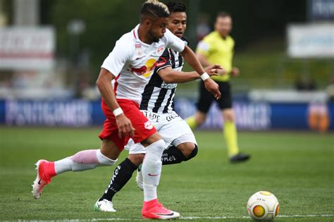 Für die geschichte des vereines vor 2005 siehe auch sv austria salzburg. FC Red Bull Salzburg on Twitter: "Der FC RBS gewinnt in ...