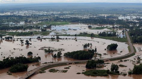 Kenya Severe Flooding Kills Nearly 200 People And Displaces 100000