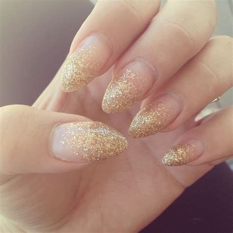 Pin By Maribel On Nails In 2019 Gold Glitter Nails Gold Nails