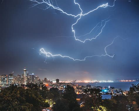 Risked A Trip To Kerry Park During The Thunderstorm Last Week Captured