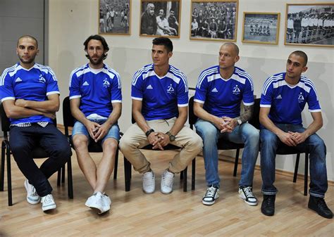 Дина́мо москва́ dʲɪˈnamə mɐˈskva) is a russian football club based in moscow. Dinamo Tbilisi and the Quest for the Champions League