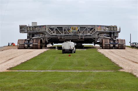 Nasas Crawler Transporter Ii The Worlds Largest Vehicle Commercial