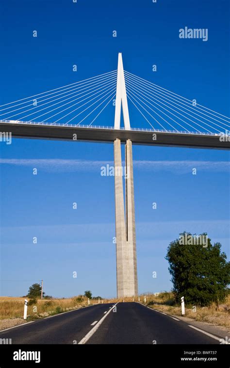Single Pillar Of Millau Viaduct The Tallest Bridge In The World Millau