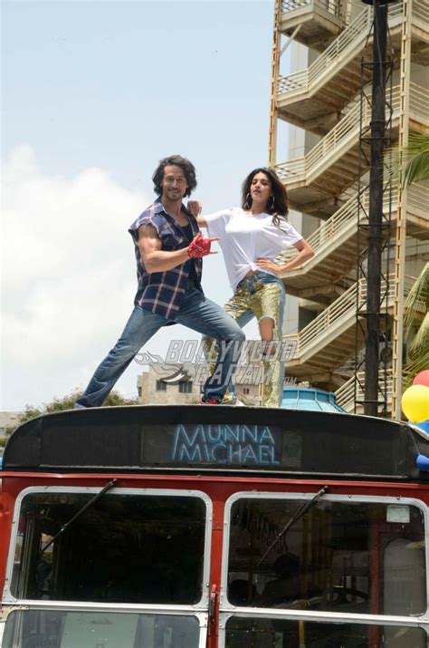 munna michael new song ding dang launched on a bus