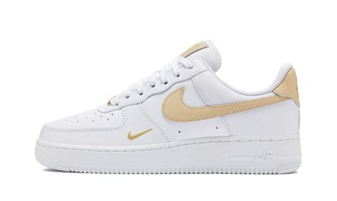 Nike Air Force 1 Low 07 SE Love For