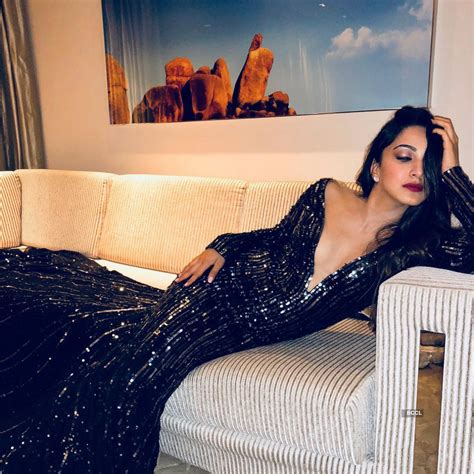 Bollywood Fashionista Kiara Advanis Glamorous And Bold Pictures Pics