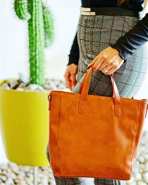 Pin by Lippsie Girl on Trendy Bags | Street style bags, Trendy bag, Trendy